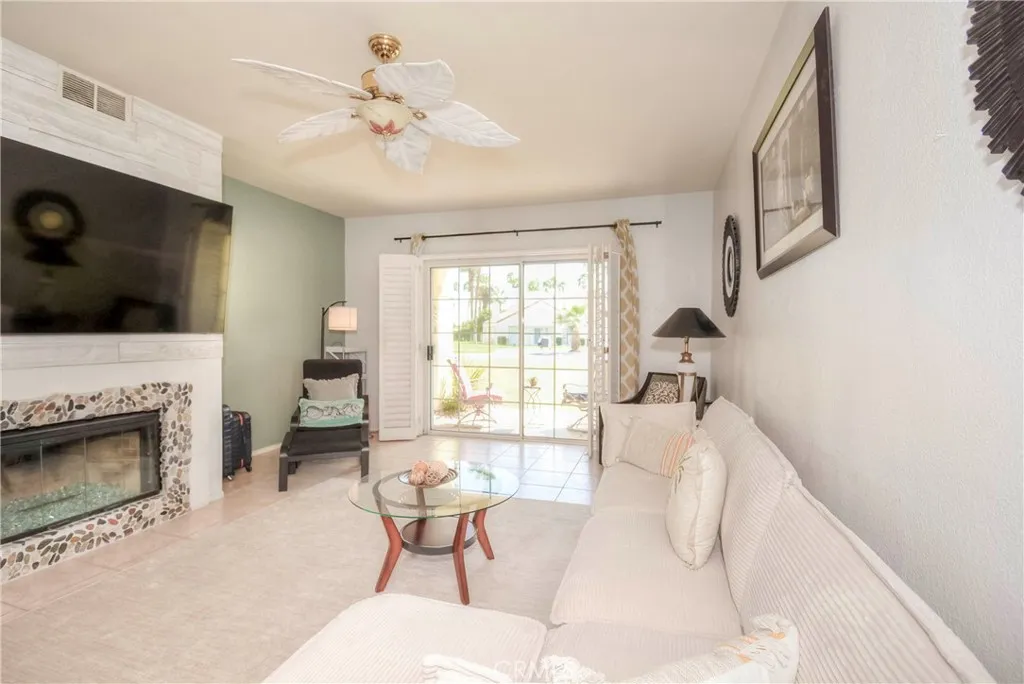 43756 Avenida Alicante, Palm Desert, California 92211 home-pic-7