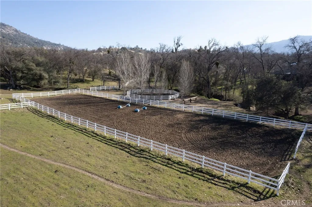 36039 Cranmore Ln., Auberry, California 93602 home-pic-12