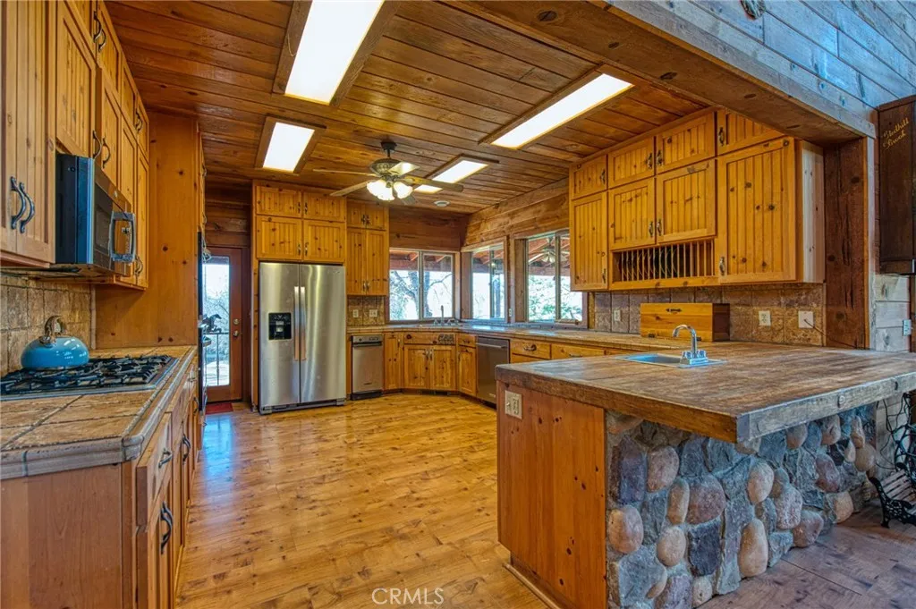 36039 Cranmore Ln., Auberry, California 93602 home-pic-39