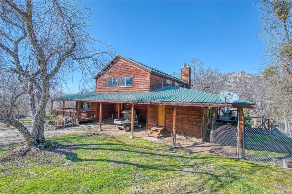 36039 Cranmore Ln., Auberry, California 93602 home-pic-1