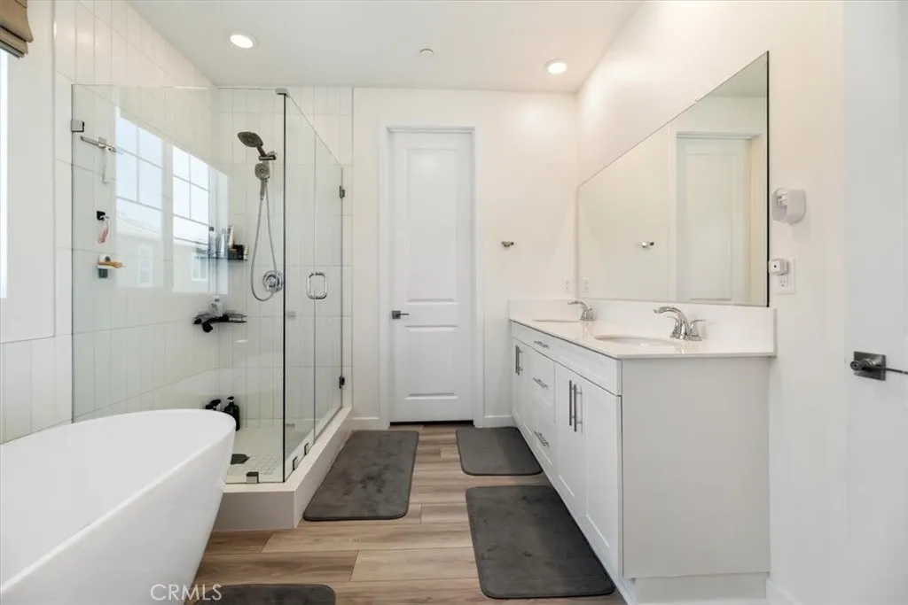 20911 Jennings Way, Newhall, California 91321 home-pic-38