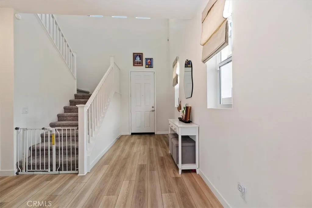 20911 Jennings Way, Newhall, California 91321 home-pic-9