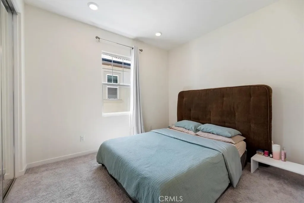 20911 Jennings Way, Newhall, California 91321 home-pic-30