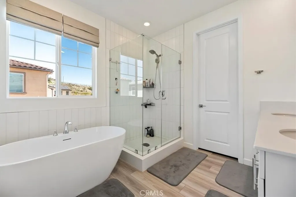 20911 Jennings Way, Newhall, California 91321 home-pic-39