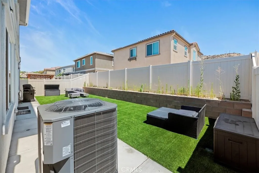 20911 Jennings Way, Newhall, California 91321 home-pic-43