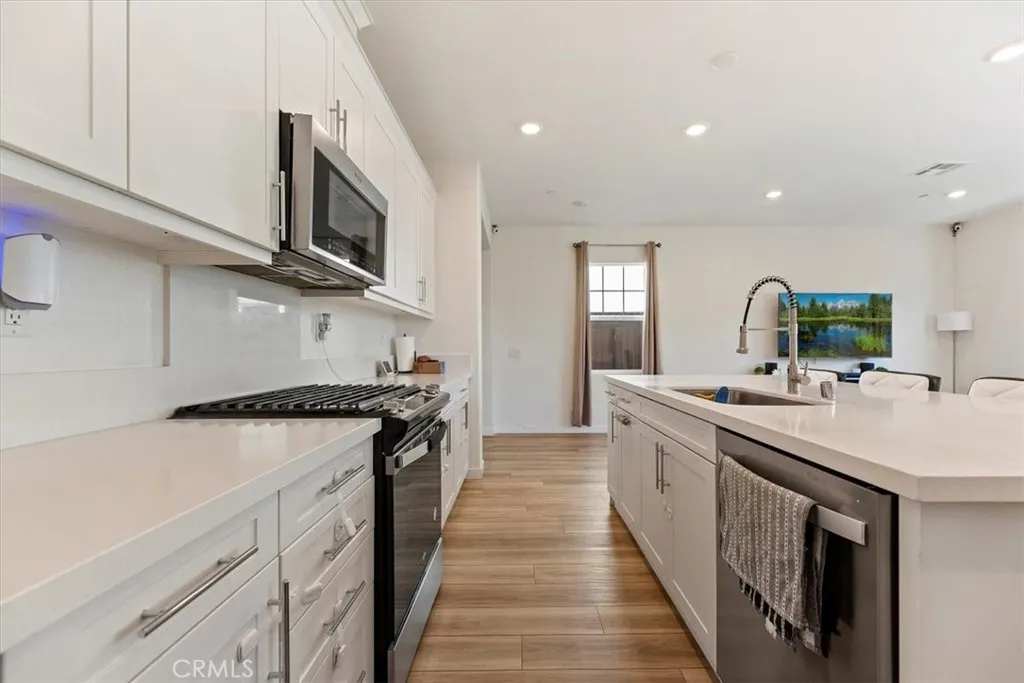 20911 Jennings Way, Newhall, California 91321 home-pic-15