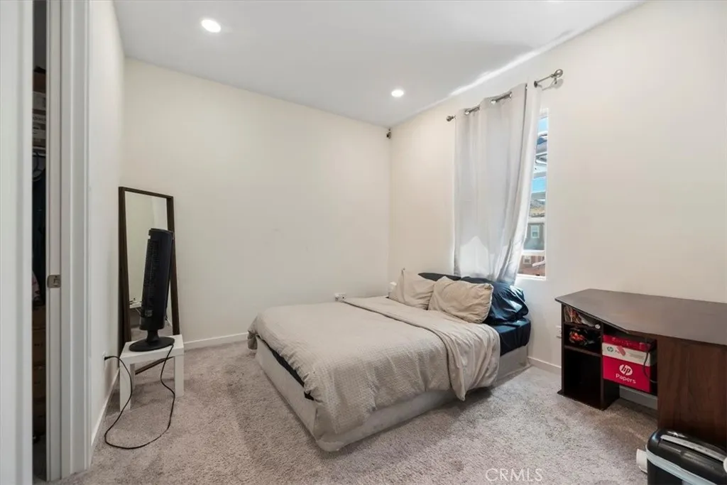 20911 Jennings Way, Newhall, California 91321 home-pic-31