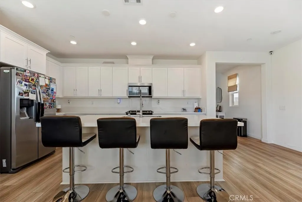 20911 Jennings Way, Newhall, California 91321 home-pic-13