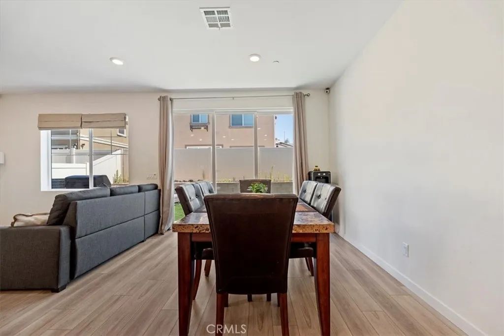 20911 Jennings Way, Newhall, California 91321 home-pic-17