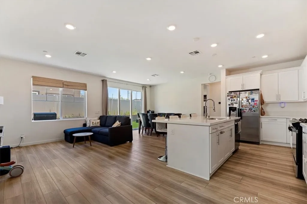 20911 Jennings Way, Newhall, California 91321 home-pic-10