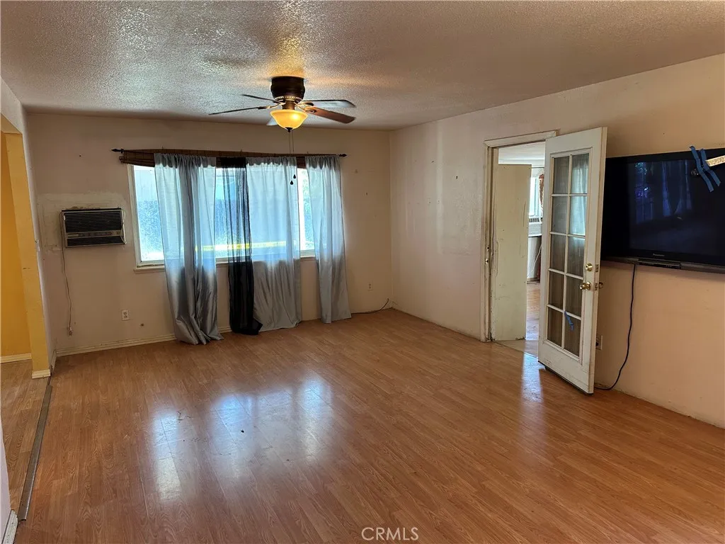 8584 Camelia, Riverside, California 92504 home-pic-11