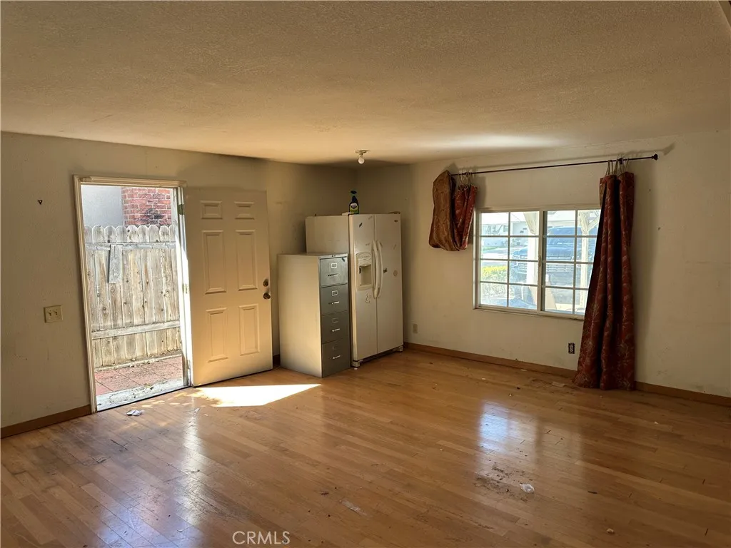 8584 Camelia, Riverside, California 92504 home-pic-6