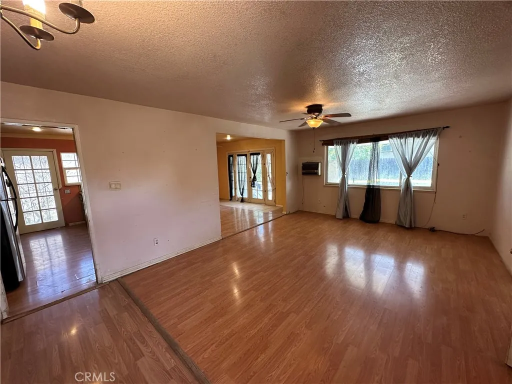 8584 Camelia, Riverside, California 92504 home-pic-8