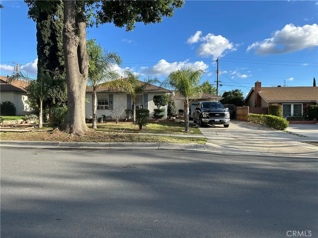 8584 Camelia, Riverside, California 92504 home-pic-4