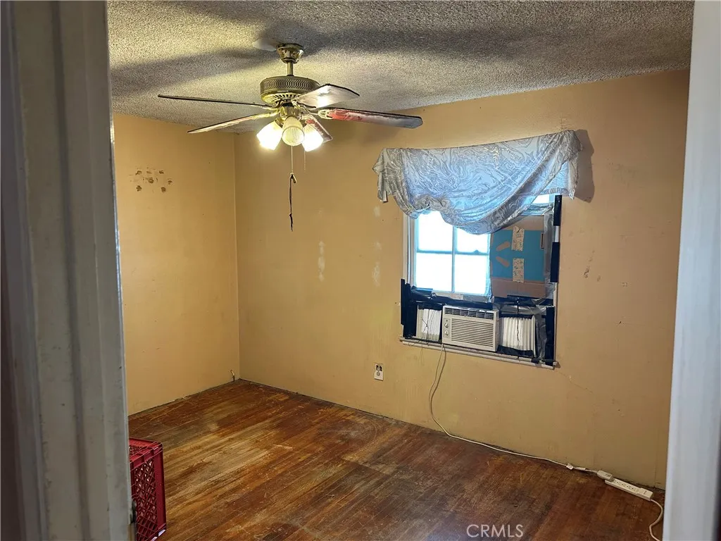 8584 Camelia, Riverside, California 92504 home-pic-23