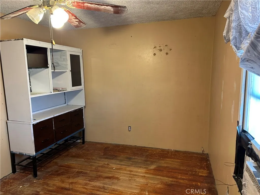 8584 Camelia, Riverside, California 92504 home-pic-25
