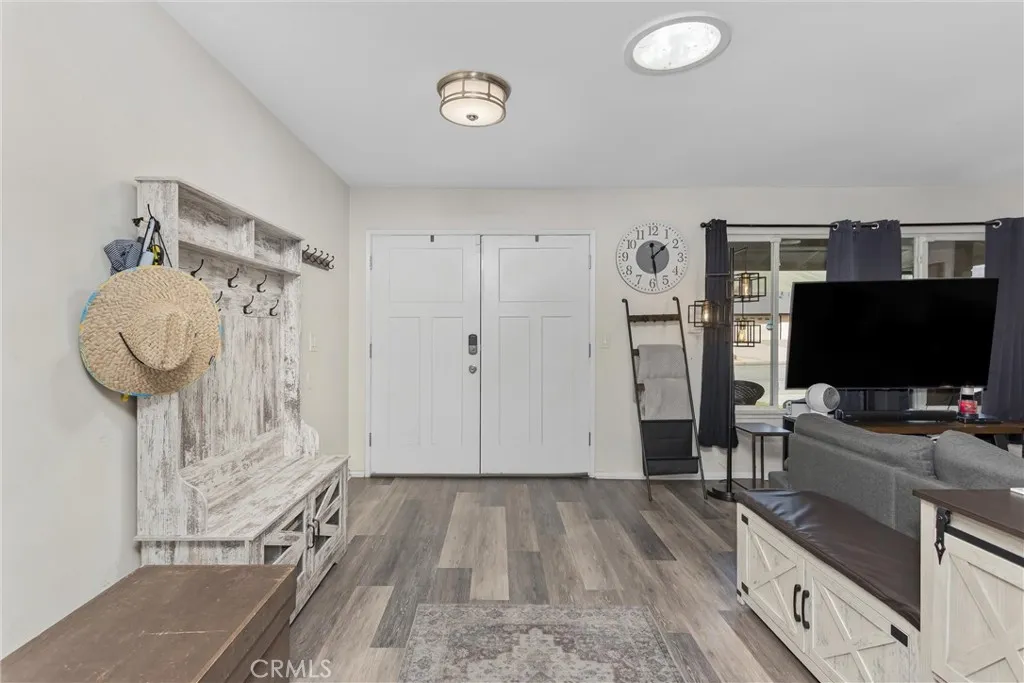 33241 Avenue D, Yucaipa, California 92399 home-pic-8