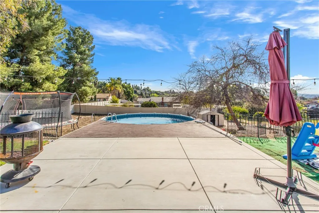 33241 Avenue D, Yucaipa, California 92399 home-pic-28