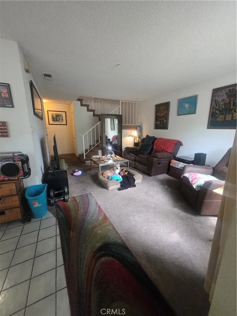 17901 Pollard, Huntington Beach, California 92647 home-pic-3