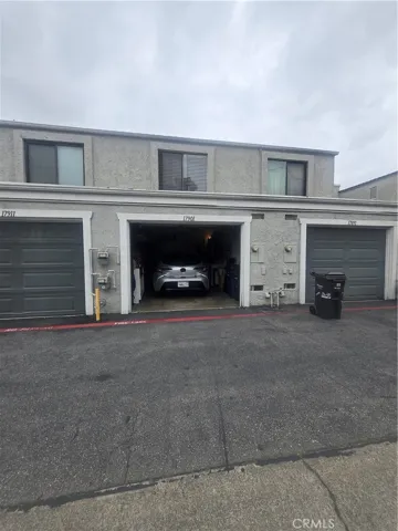 17901 Pollard, Huntington Beach, California 92647