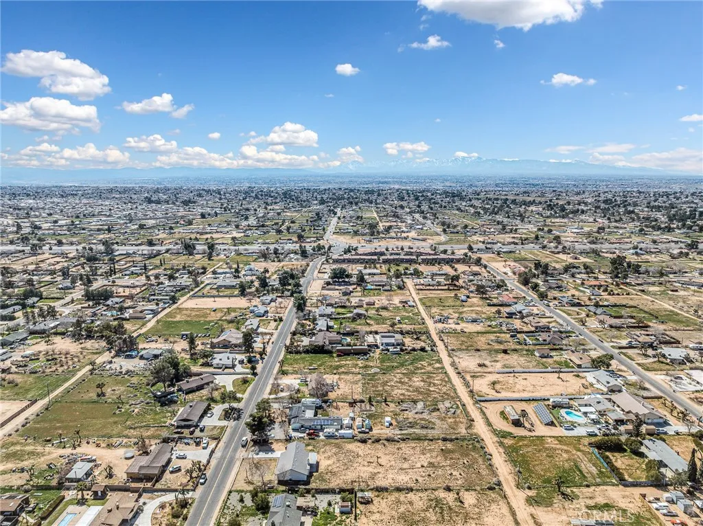 14266 Kiowa, Apple Valley, California 92307 home-pic-25