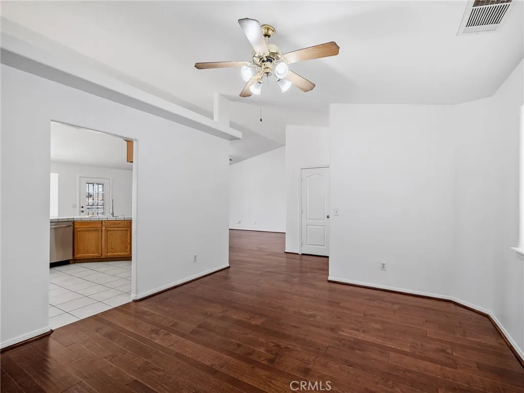 14266 Kiowa, Apple Valley, California 92307 home-pic-20