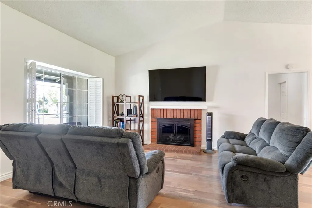 616 S. Millard Ave, Rialto, California 92376 home-pic-5