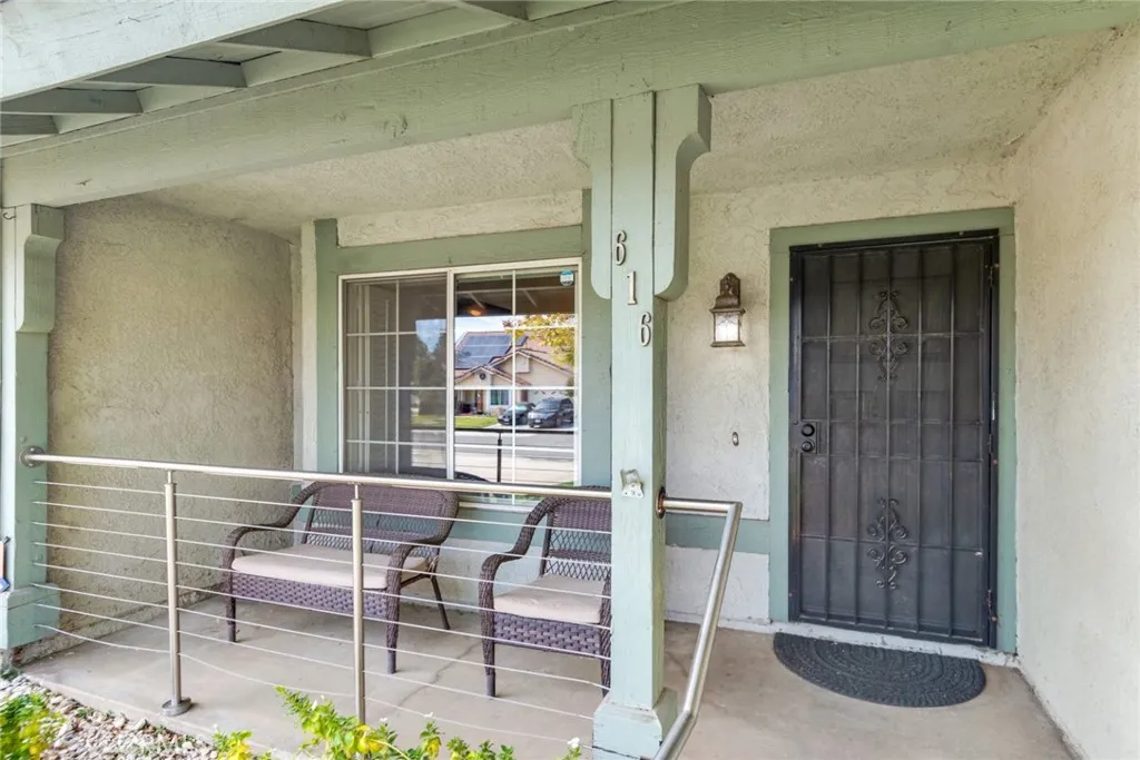 616 S. Millard Ave, Rialto, California 92376 home-pic-1