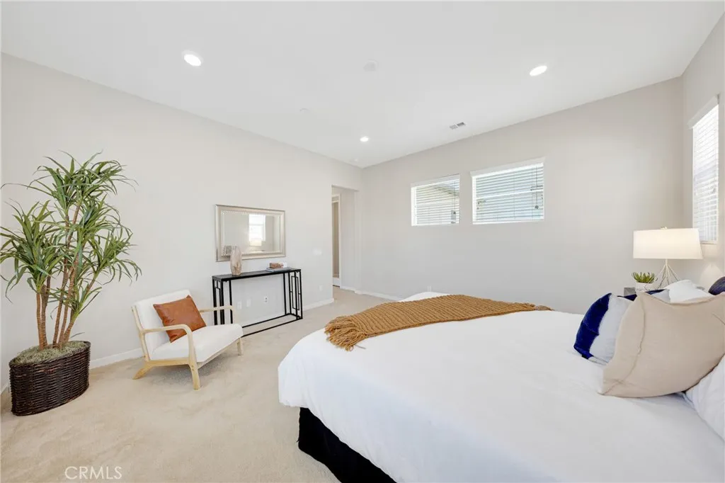104 Sculpture, Irvine, California 92618 home-pic-13