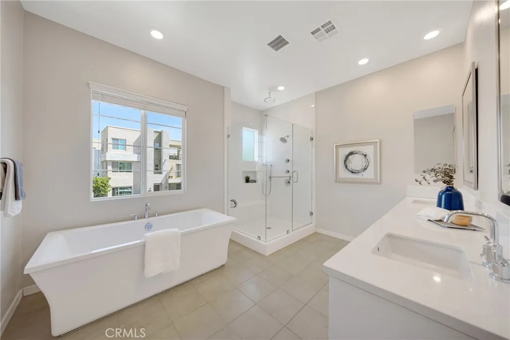 104 Sculpture, Irvine, California 92618 home-pic-14