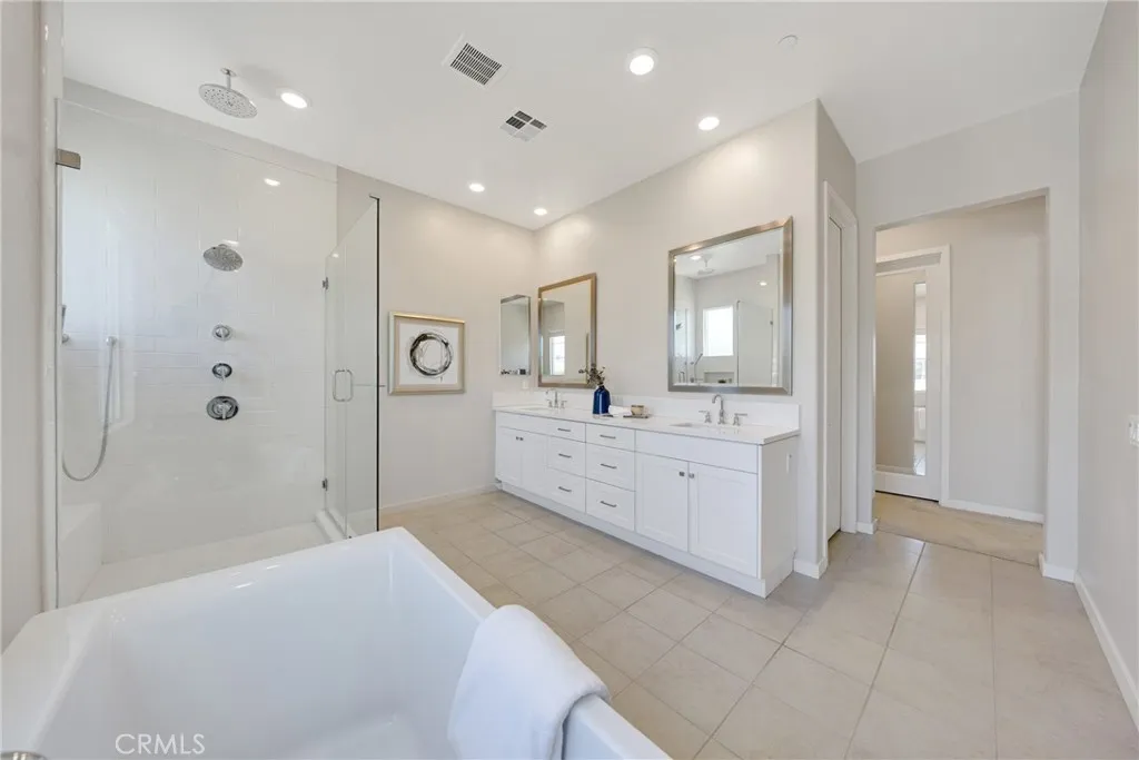 104 Sculpture, Irvine, California 92618 home-pic-16