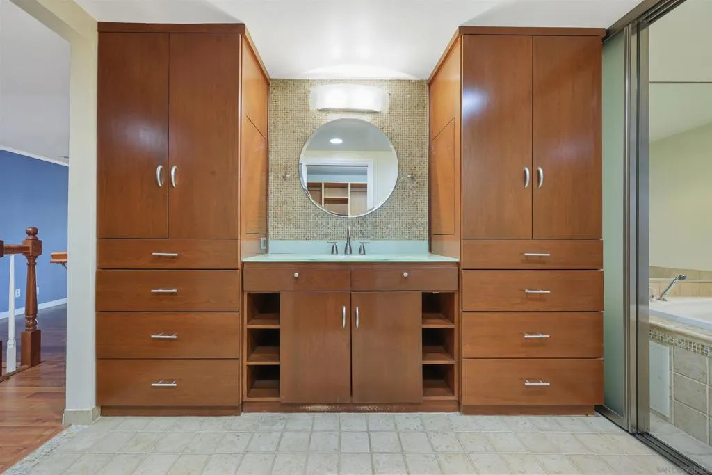 5605 Friars Rd. 280, San Diego, California 92110 home-pic-21
