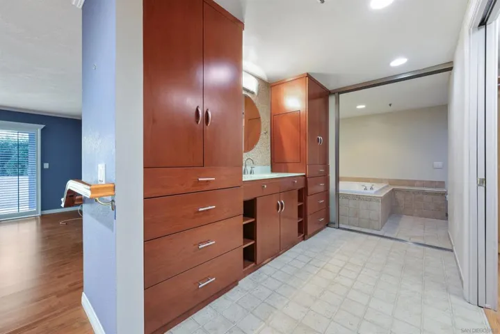 Primary Bath/Spa