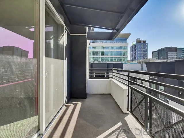 550 Park Blvd 2601, San Diego, California 92101 home-pic-28