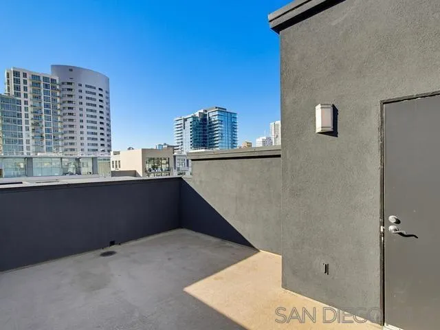 550 Park Blvd 2601, San Diego, California 92101 home-pic-41