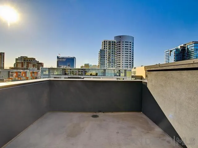 550 Park Blvd 2601, San Diego, California 92101 home-pic-40