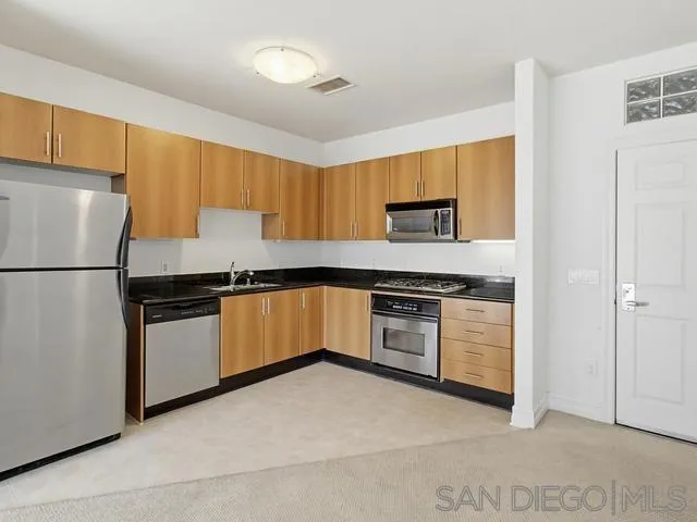 550 Park Blvd 2601, San Diego, California 92101 home-pic-19