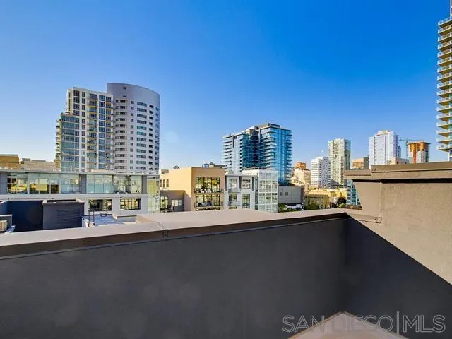 550 Park Blvd 2601, San Diego, California 92101 home-pic-44