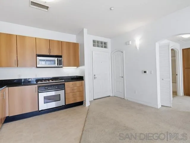 550 Park Blvd 2601, San Diego, California 92101 home-pic-20