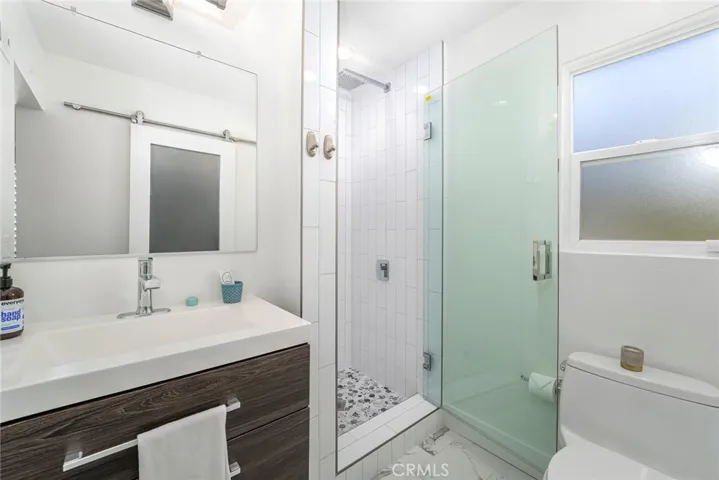 Secondry suite bathroom