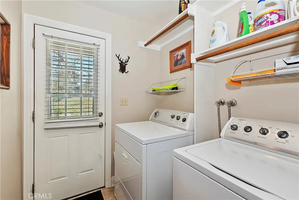 26520 Walnut Hills Drive, Lake Arrowhead, California 92352 home-pic-28