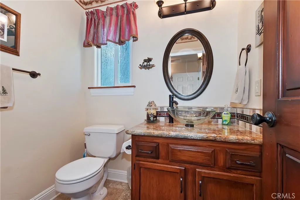 26520 Walnut Hills Drive, Lake Arrowhead, California 92352 home-pic-14