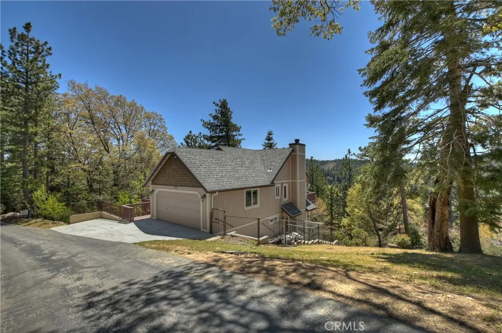 26520 Walnut Hills Drive, Lake Arrowhead, California 92352 home-pic-43