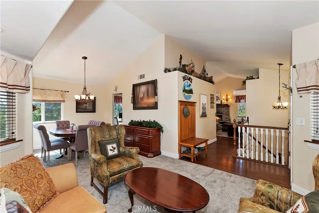 26520 Walnut Hills Drive, Lake Arrowhead, California 92352 home-pic-3