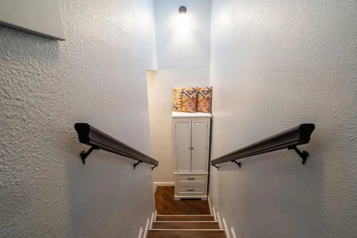 25169FranklinDr-36