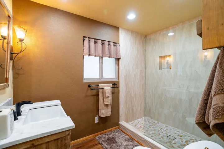 25169FranklinDr-20