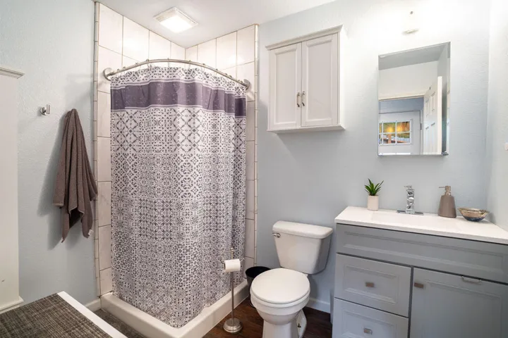 25169FranklinDr-39