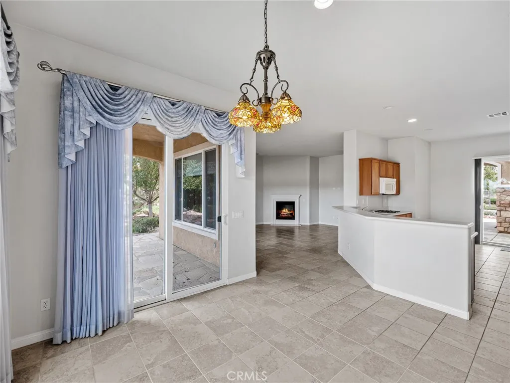 19420 Verbena Street, Apple Valley, California 92308 home-pic-13