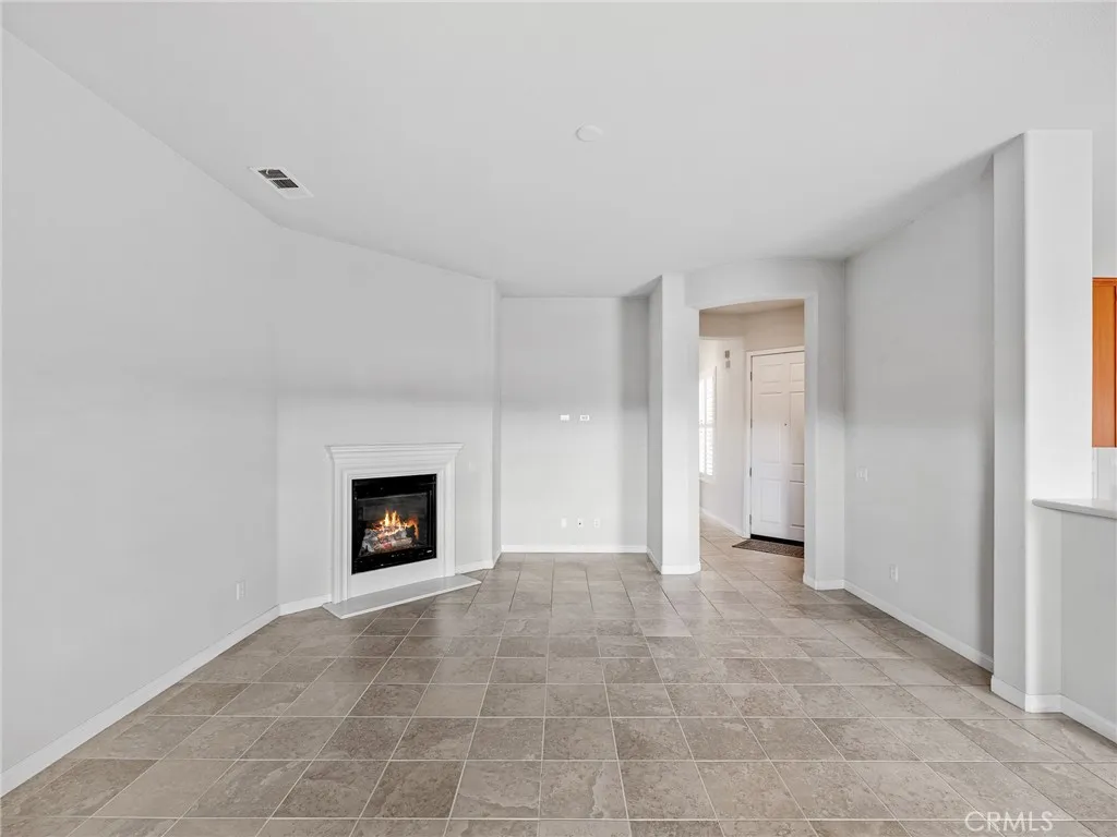 19420 Verbena Street, Apple Valley, California 92308 home-pic-10