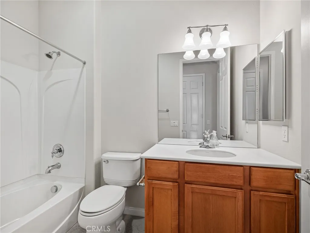 19420 Verbena Street, Apple Valley, California 92308 home-pic-25